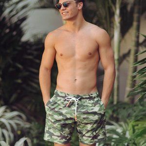 Krewe du Q Men's Camo Swim Trunk